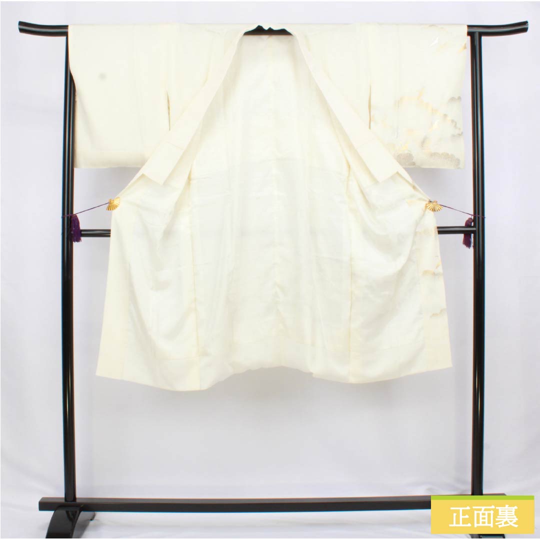 Nagajuban (long under-kimono) made of pure silk, S-rank, length 119cm, sleeve length 64cm, lined, with a crane and long sleeves, silk guard, and a white pattern. Product number: 1129000772111