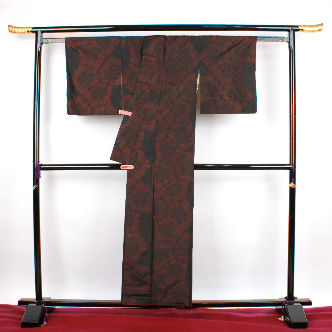 Oshima Tsumugi, Length 155cm, Sleeve length 64.5cm, Weft Kasuri, Flower pattern, Pure silk, A rank, Lined, Black, 1116001893310