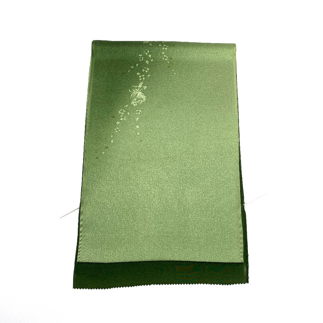 (新古品) 帯揚げ 正絹 フォーマル 織部色(おりべいろ) 薔薇 新古品 長さ約178cm 幅約29.5cm Sランク 緑系 1136000092919