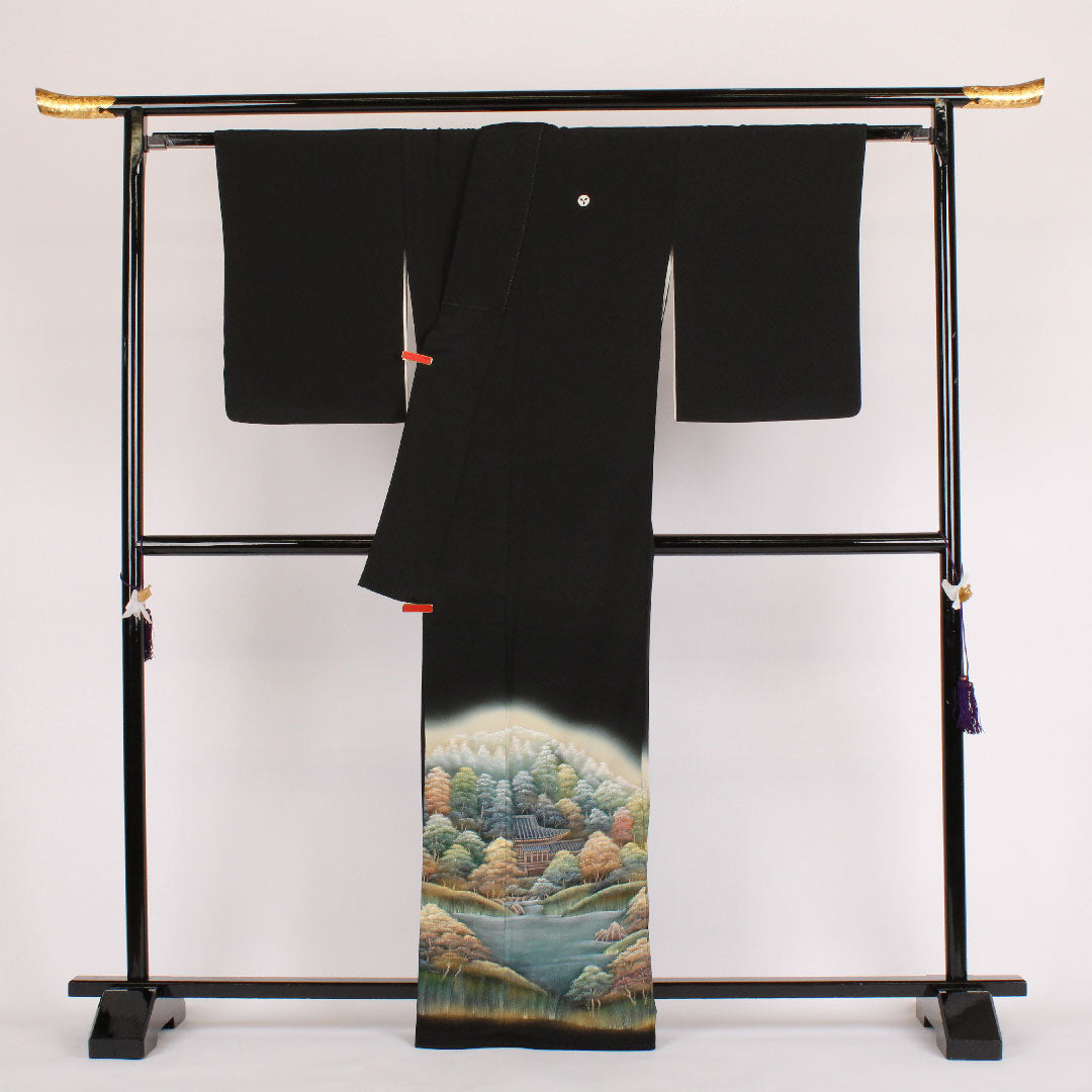 黒留袖 身丈167cm 裄丈68cm 袷 風景画 作家物 正絹 Aランク 五つ紋 黒系 1111000083510