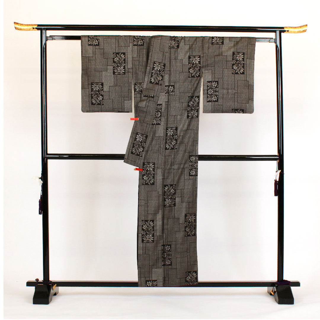 大島紬 身丈157cm 裄丈63cm 7マルキ 一元絣 草花模様 正絹 Sランク 袷 茶系 1116000712314