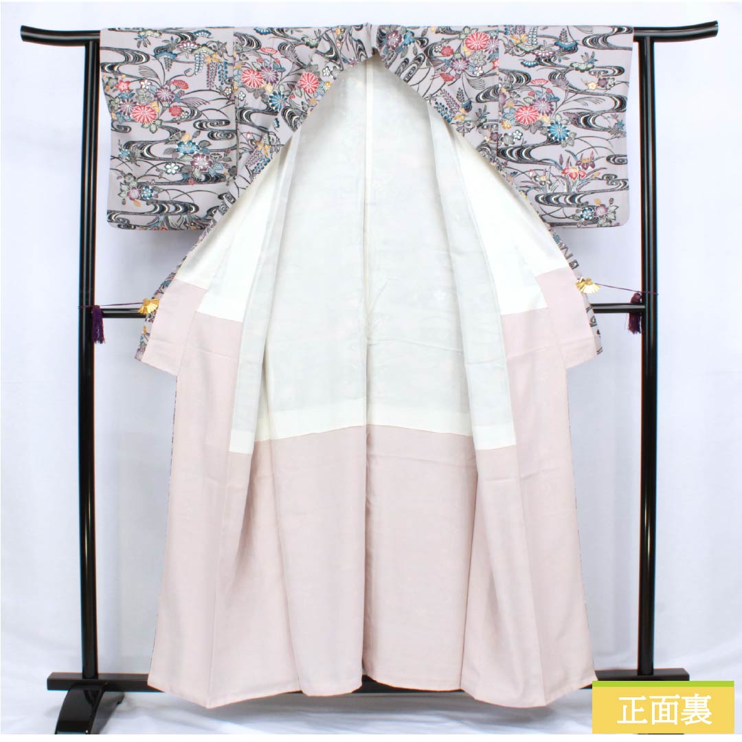 小紋 正絹 Aランク 身丈157.5cm 裄丈62.5cm 袷 薄墨色(うすずみいろ) 京紅型 流水 草花模様 グレー系 1115006373322
