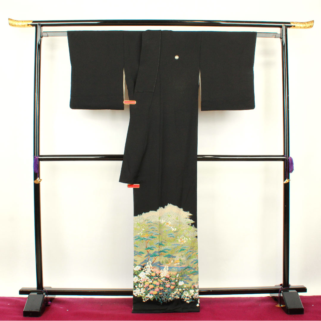 黒留袖 身丈168.5cm 裄丈62cm 袷 作家物 茶屋辻 草花模様 丸に花菱 正絹 Aランク 五つ紋 黒系 1111000473510