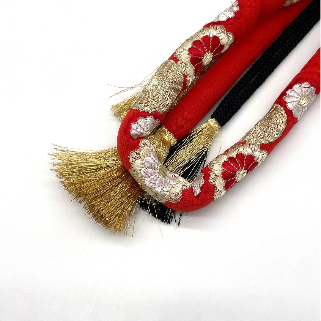 帯締め Sランク 赤紅色(あかべにいろ) 振袖用 丸ぐけ 花柄 長さ約181.5cm 幅約1.7cm フォーマル 赤系 1135004222412