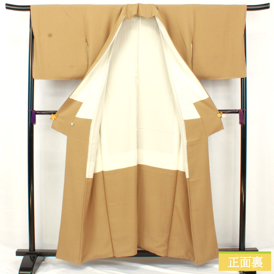 色無地 正絹 身丈155cm 裄丈65.5cm 枯野色(かれのいろ) 素無地 一つ紋 陰違い鷹の羽 袷 Sランク ベージュ系 1114001992325