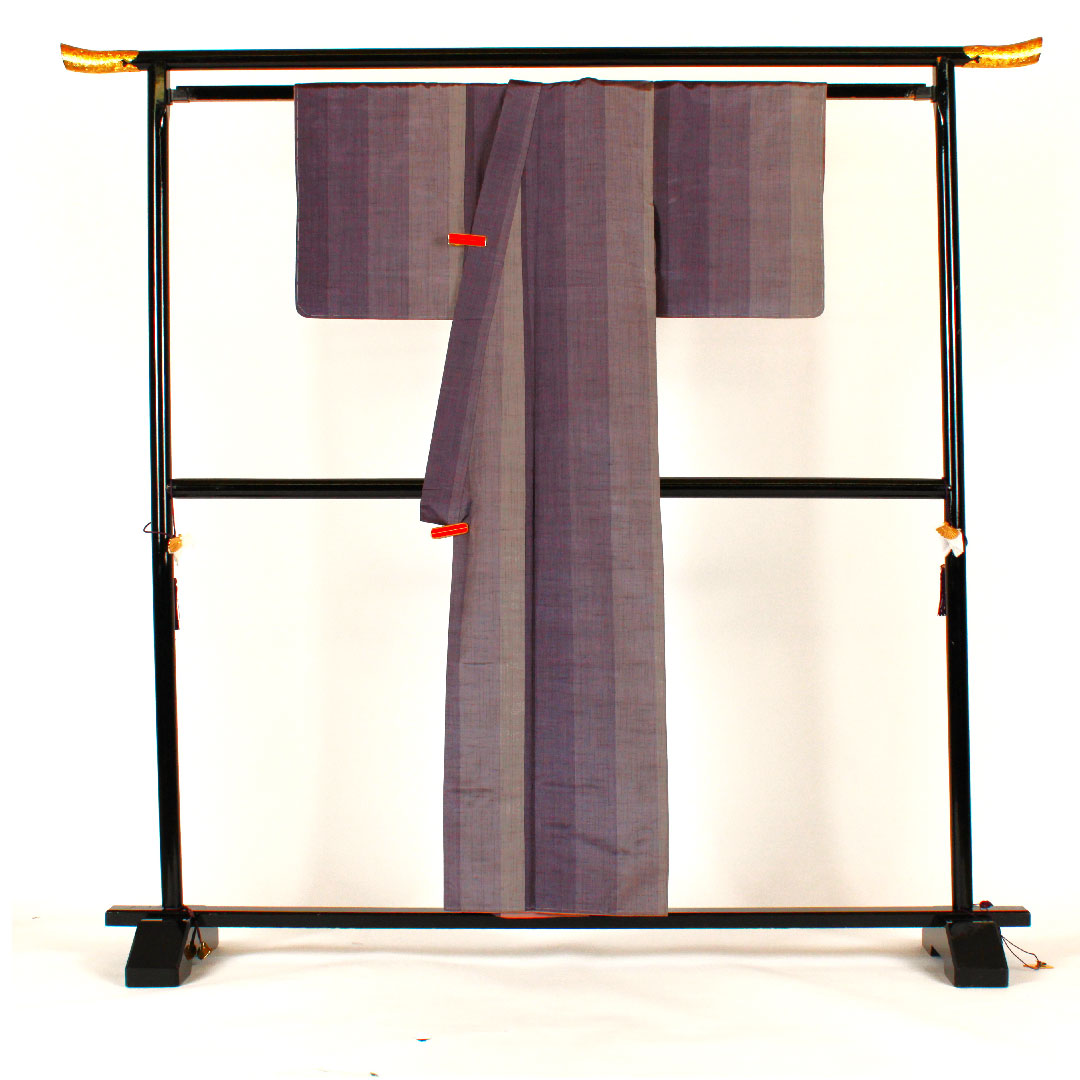 紬 身丈155cm 裄丈63cm 縞模様 手織り 正絹 Sランク 袷 紫系 1116000992320