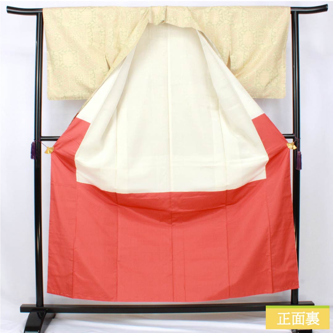 紬 正絹 Sランク 身丈157cm 裄丈61.5cm 淡黄蘗色(うすきはだいろ) 大島紬 横双絣 抽象模様 袷 黄系 1116004592323