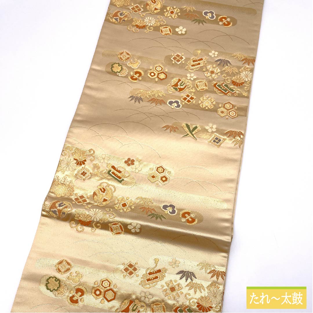 袋帯 正絹 胡桃色(くるみいろ) 留袖用 宝尽くし 花唐草 帯丈430cm Sランク 六通 フォーマル ベージュ系 1123013582325