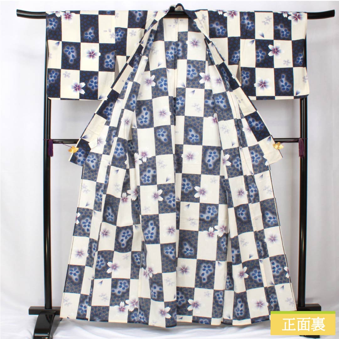 浴衣 木綿 身丈162cm 裄丈69cm Bランク 単衣 グラデーション系 生成り色(きなりいろ) 濃紺色(のうこんいろ) 市松模様 桜 1118005994499
