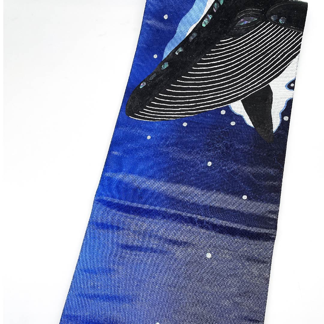 (未仕立)袋帯 濃紺色(のうこんいろ) クジラ リバーシブル 帯丈450cm 正絹 NEWランク 六通 カジュアル 青系 1123009561317