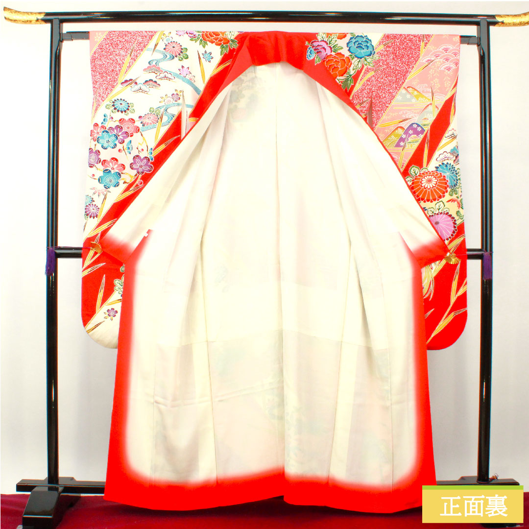Furisode (long-sleeved kimono) made of pure silk, length 161.5cm, sleeve length 62.5cm, lined, old Turkish red, auspicious motif, A rank, red, 1113002023412