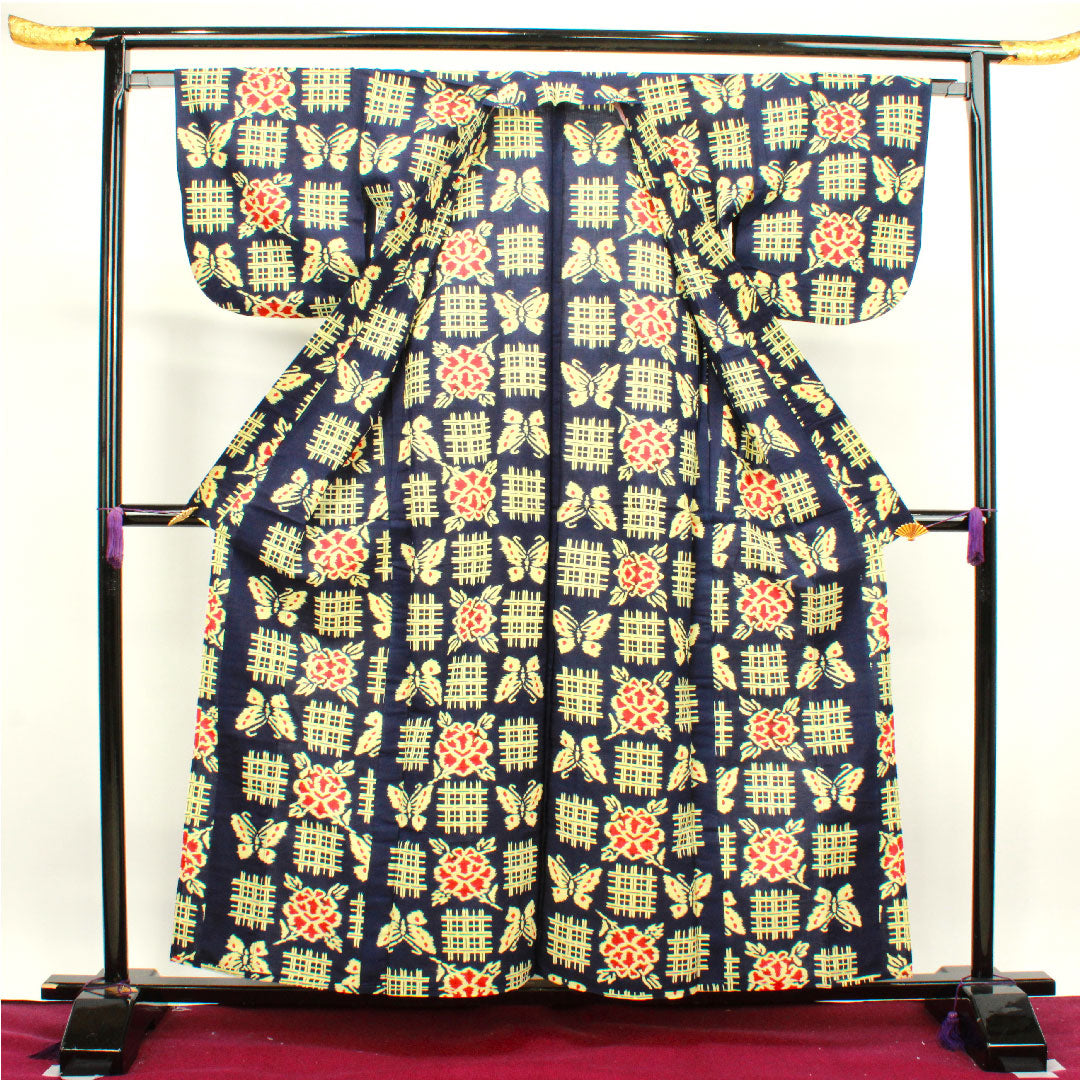 浴衣 濃紺色 蝶 格子 木綿 Sランク 単衣 身丈160cm 裄丈64.5cm 紺系 1118002552418