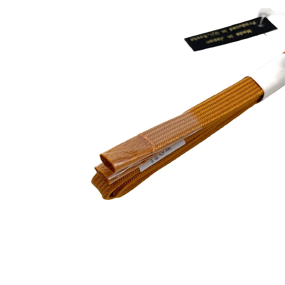 (新品)帯締め 正絹 NEWランク 三分紐 黄櫨染色(こうろぜんいろ) 帯留め付き つまみ細工 日本製 長さ約135cm 幅約0.8cm カジュアル 茶系 1135006541314
