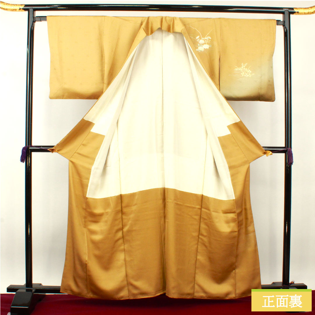 Homongi (formal kimono) Length 162cm Sleeve length 65cm Karakin color Gold leaf finish Floral pattern Pure silk S rank Yellow 1112003922423
