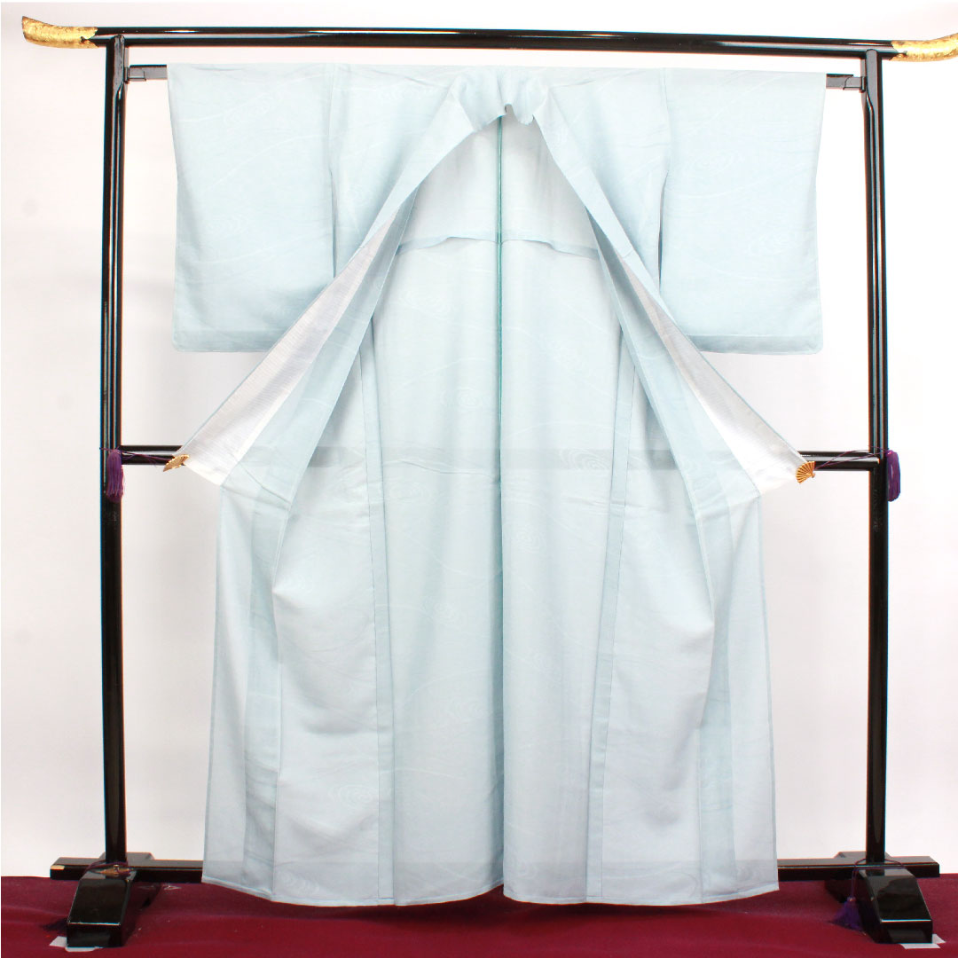 夏物 正絹 色無地 身丈162.5cm 裄丈63cm 砧青磁色(きぬたせいじいろ) 梅鉢 しつけ糸付き 流水 絽 Aランク 水色系 1132000493424