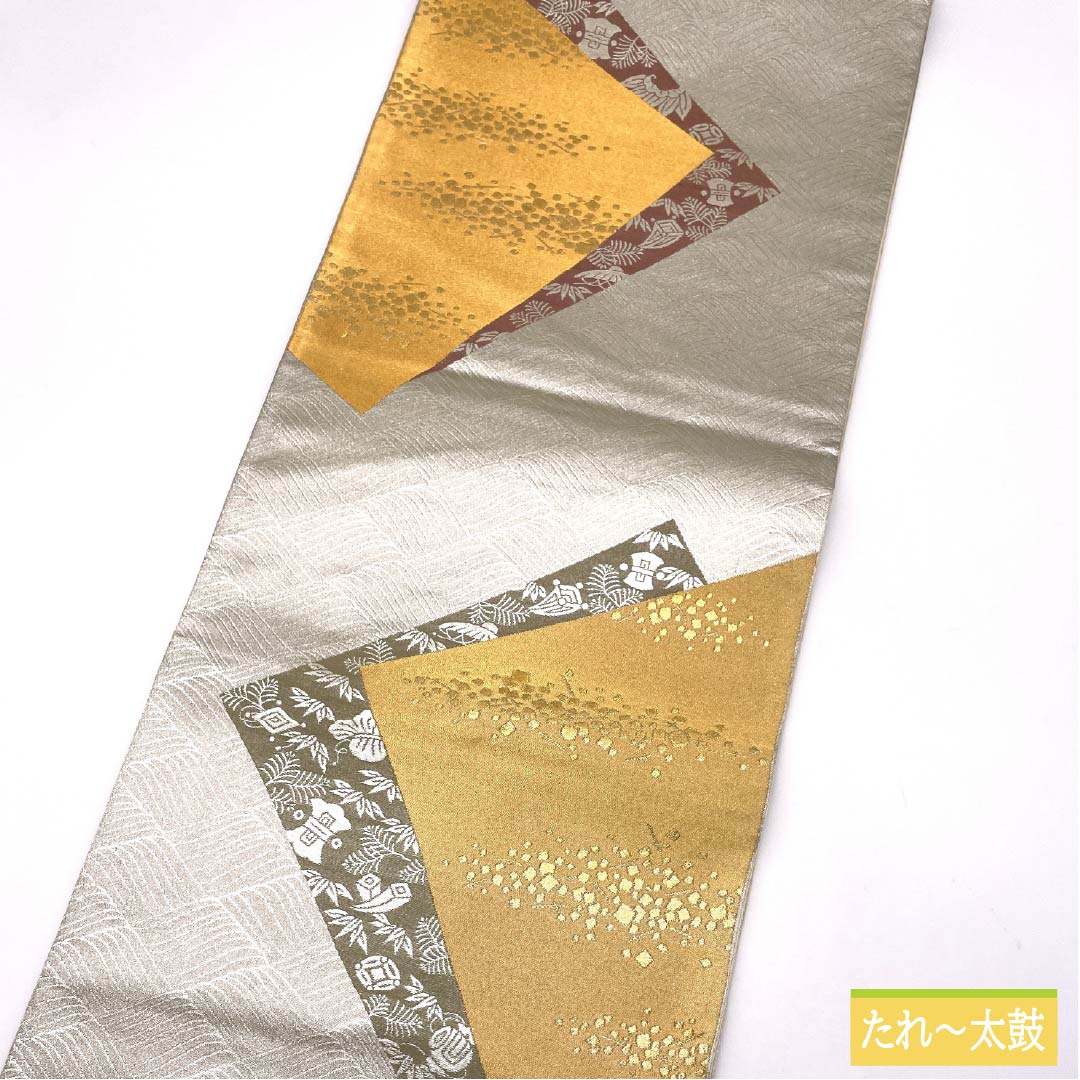 Formal, silver-colored, genuine silk obi with gold accents, featuring a treasure-filled design, 445cm long, and a six-fold hem. Suitable for formal wear. Product code: 1123014534322.