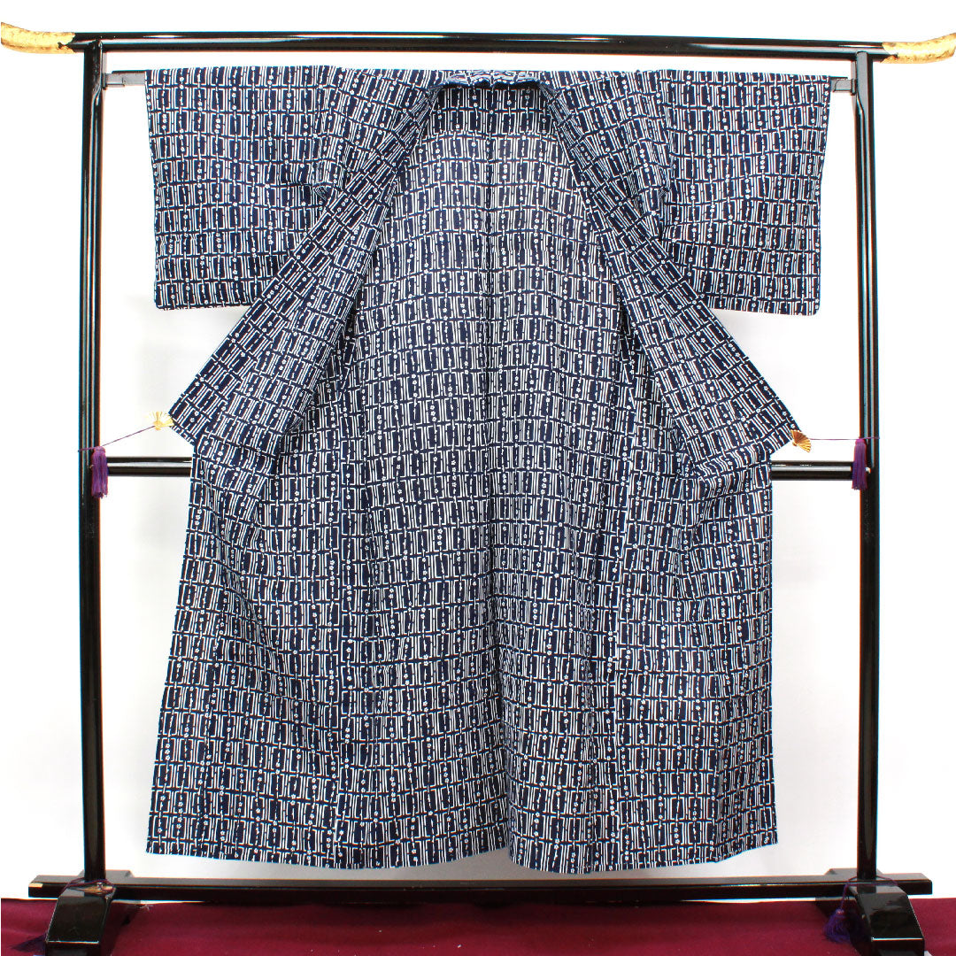 浴衣 紺色 幾何学模様 木綿 Sランク 単衣 身丈152cm 裄丈65.5cm 紺系 1118001902218