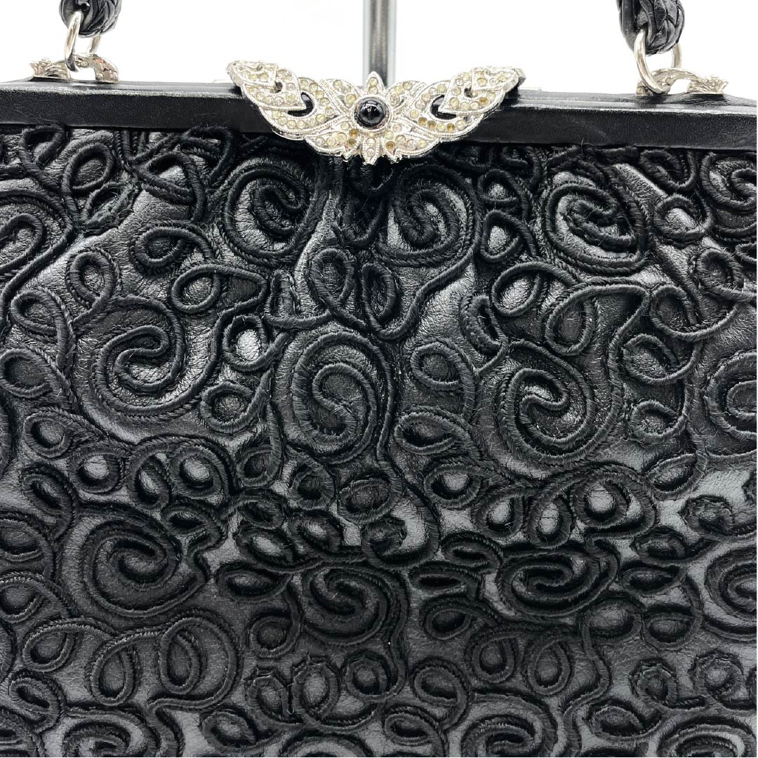 パーティバッグ セミフォーマル 黒色(くろいろ) 幾何学模様 曲線 Bell 黒系 Aランク 113900025310