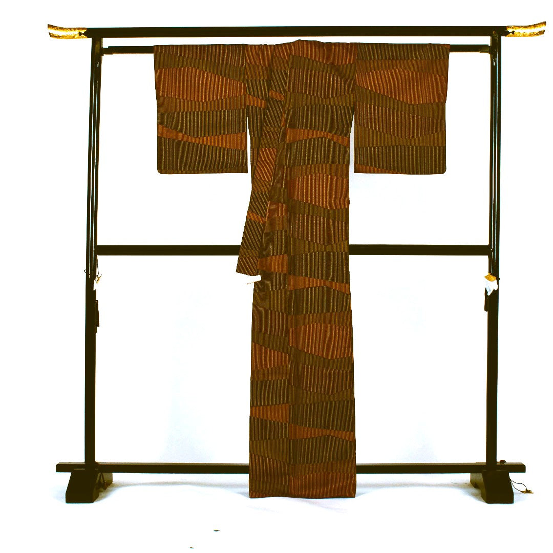 小紋 身丈168.5cm 裄丈67cm 袷 縞模様 洗える着物 ポリ Sランク 茶系 1115000972414