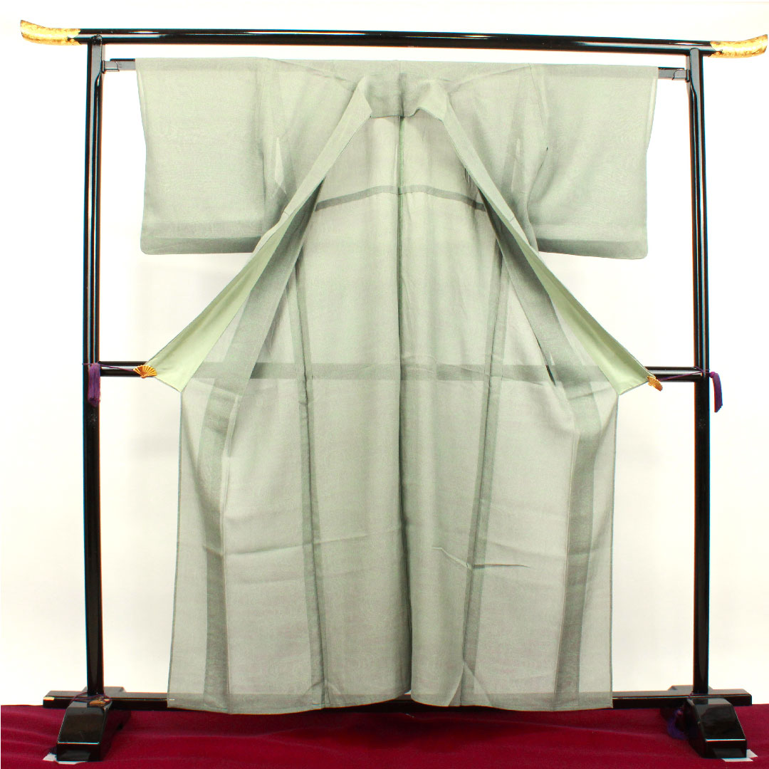 夏物 正絹 紬 身丈159cm 裄丈62cm 白緑色(びゃくろくいろ) 幾何学模様 紗 Sランク 緑系 1132001772319