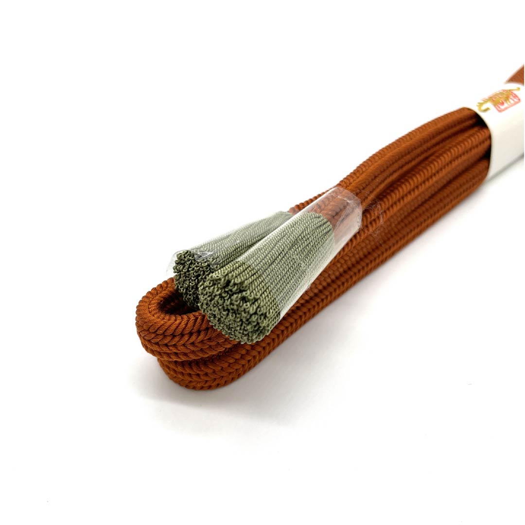 (新古品) 帯締め 正絹 濃柿色(こいがきいろ) 冠組 新古品 長さ約159.5cm 幅約1cm セミフォーマル NEWランク 茶系 1135003531314