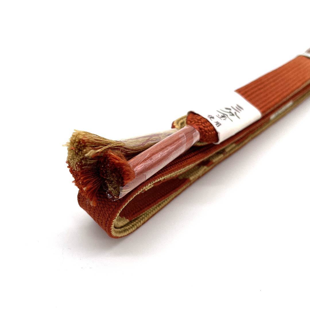 (新古品) 帯締め 正絹 四分紐 赭色(そおいろ) 三分金使用 金属糸使用 新古品 長さ約156cm 幅約1.6cm セミフォーマル Sランク 橙系 1135002232326