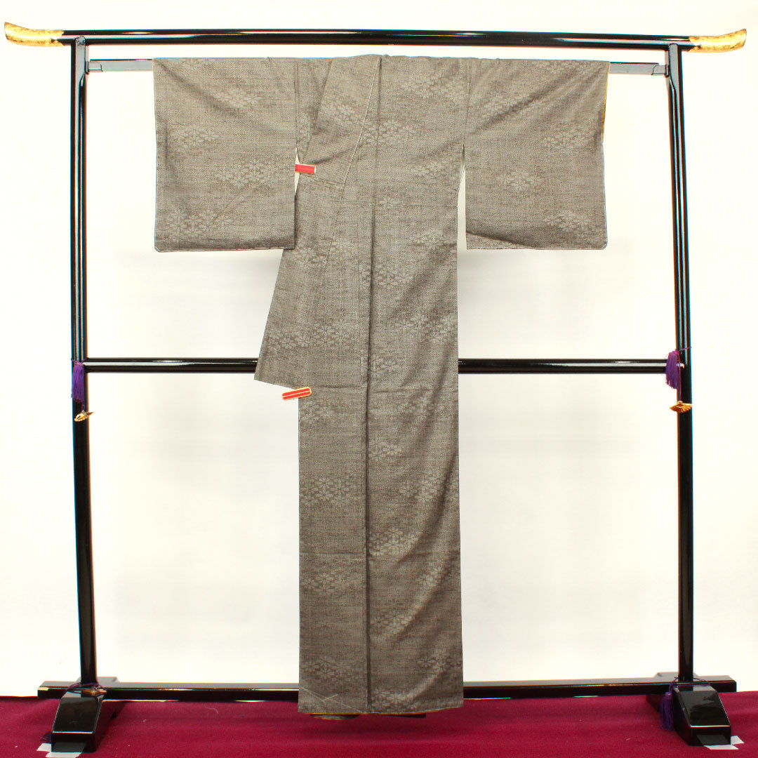 大島紬 身丈159cm 裄丈67cm 9マルキ 花模様 正絹 Sランク 袷 茶系 1116002212314