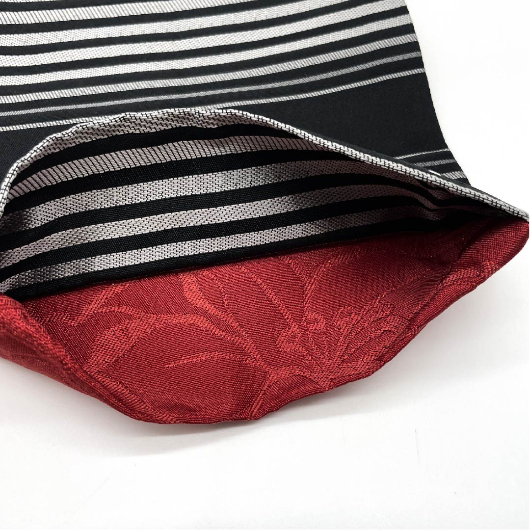 半幅帯 ポリエステル 帯丈380cm 黒色(くろいろ) ストライプ 紅赤色(べにあかいろ) 花柄 リバーシブル 黒系 Sランク 1125001532310