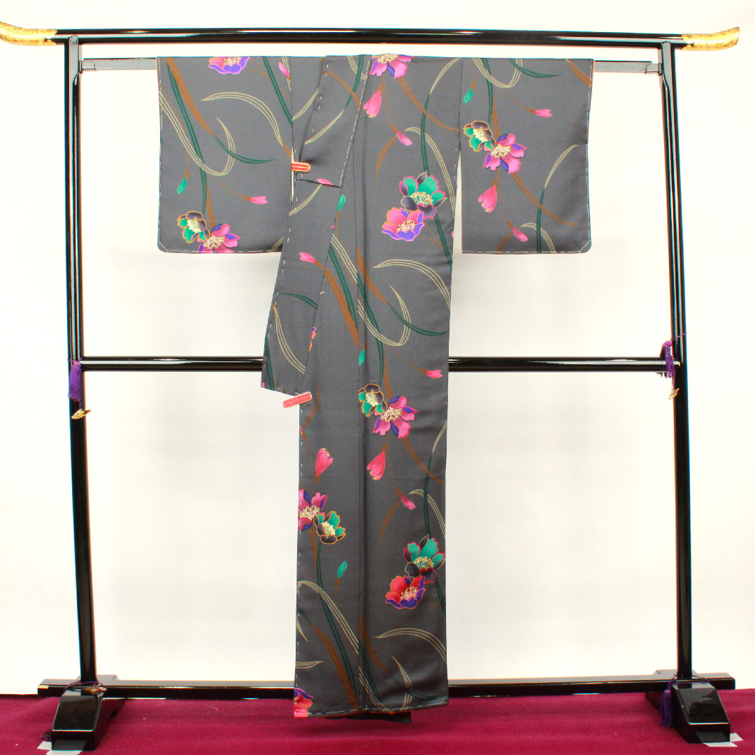 小紋 身丈158.5cm 裄丈64cm 袷 鋼色 しつけ糸付き 未使用品 手描き 京友禅 草花模様 正絹 Sランク グレー系 1115002902322