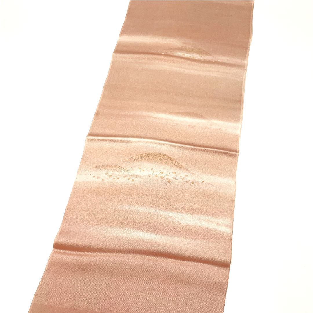 帯揚げ 正絹 Aランク セミフォーマル 退紅色(あらそめいろ) 古典柄 遠山 紙吹雪模様 長さ約180cm 幅約32cm ピンク系 1136001593913