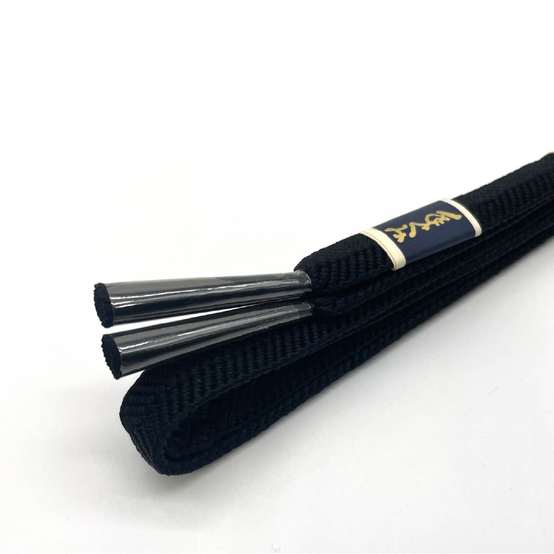 (新古品) 帯締め 正絹 四分紐 黒色(くろいろ) 無地 喪服用 長さ約161cm 幅約1.5cm セミフォーマル NEWランク 黒系 1135003091310