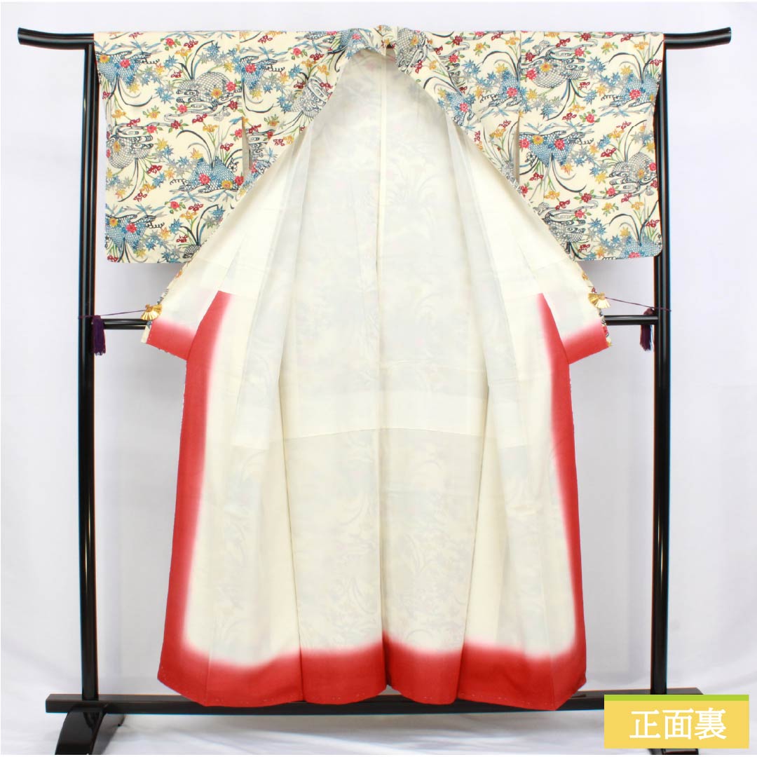 Komon silk S-rank kimono, length 154.5cm, sleeve length 64cm, lined, milky white (nyuhakushoku) with Kyoto Bingata auspicious motifs and basting threads. White. Product code: 1115006652211