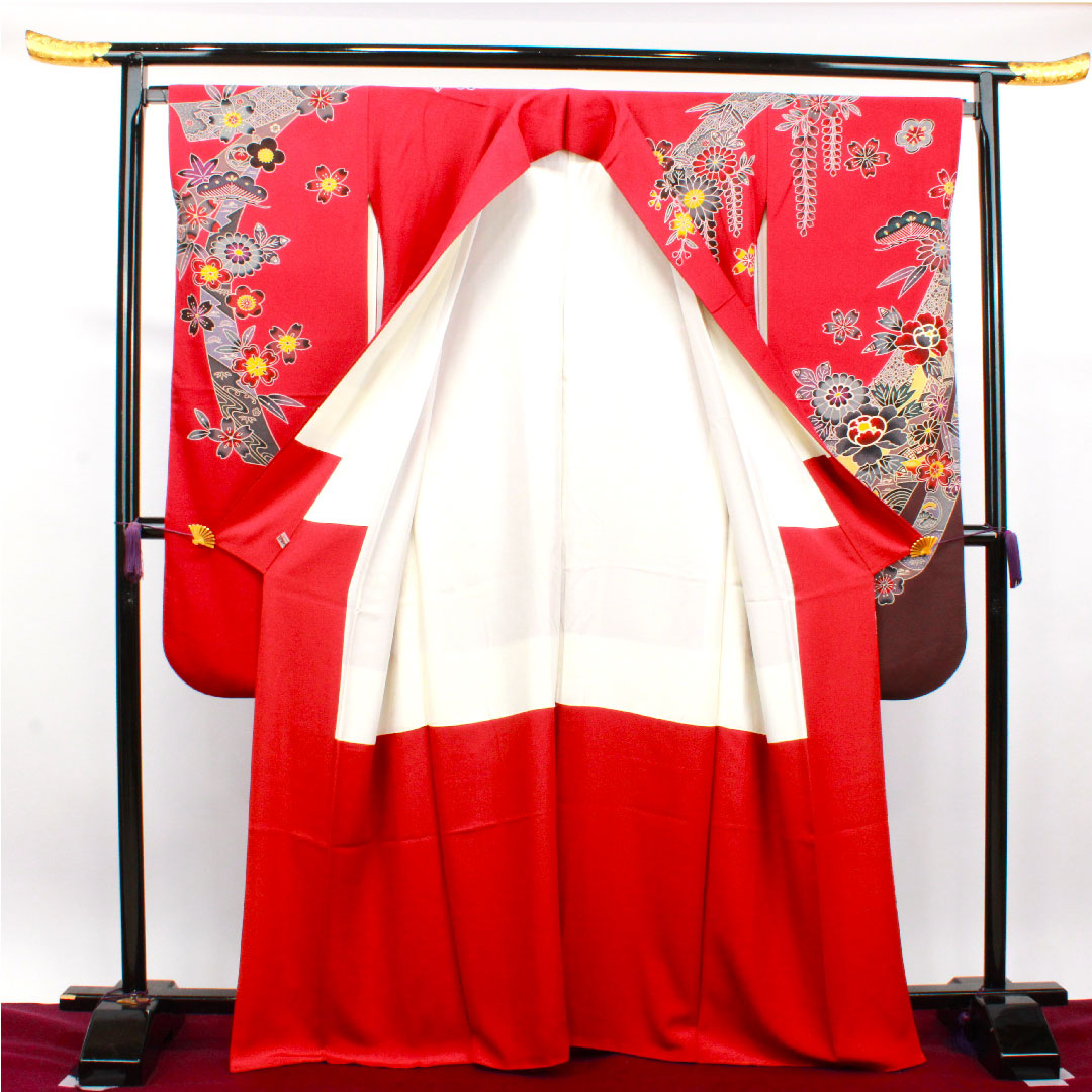 Long-sleeved kimono, length 167cm, sleeve length 68cm, lined, crimson, Kyoto Bingata, auspicious motif, Scotchguard processing, pure silk, S rank, red, 1113001692512