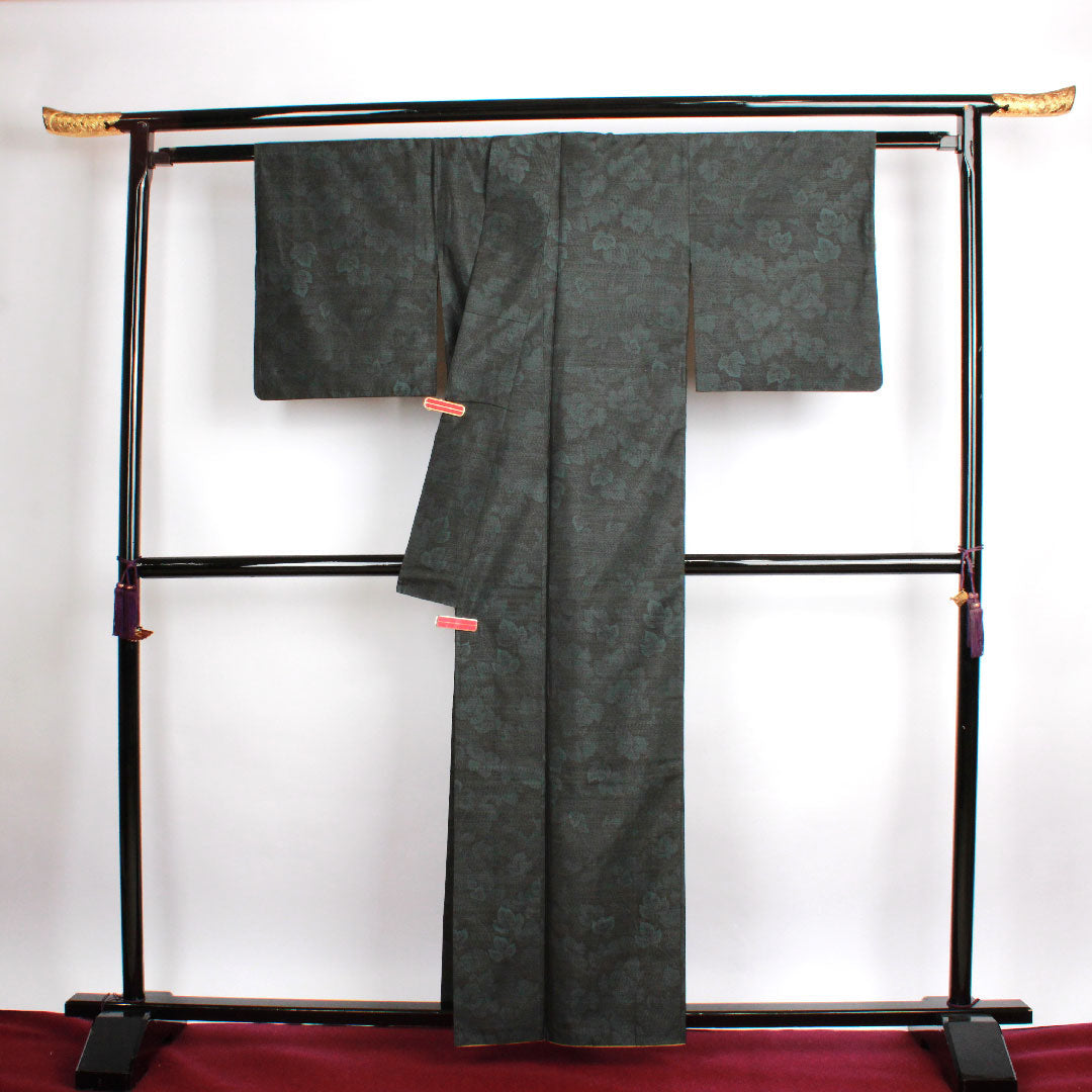 大島紬 身丈159.5cm 裄丈64cm 緯総絣 蔦模様 正絹 Aランク 袷 紺系 1116001823318