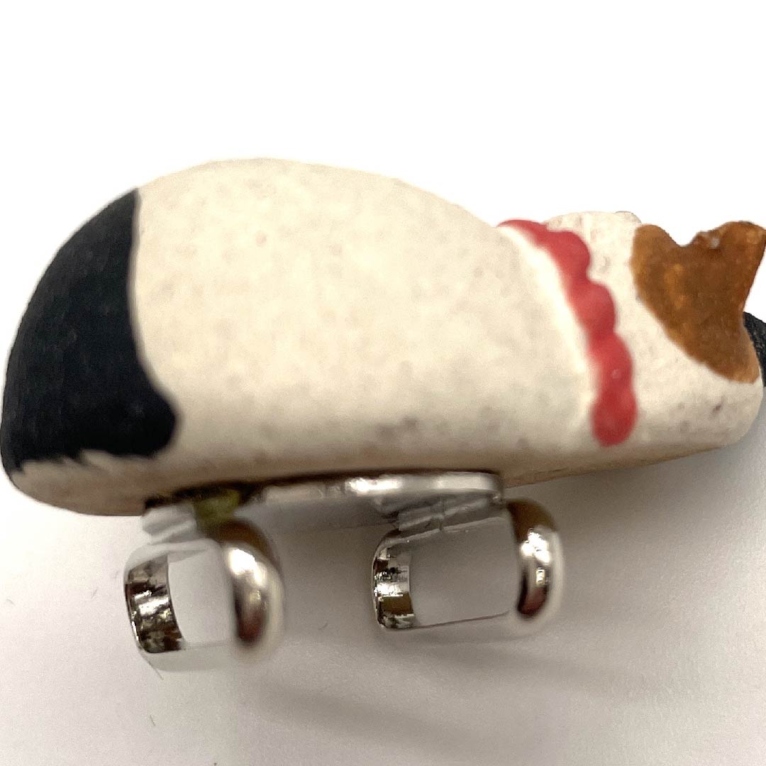 (New old stock) Obi fastener, ceramic, casual, off-white, Shigaraki ware, cat, calico cat, length approx. 2.5cm, width approx. 3.5cm, S rank, white, 1137000022911