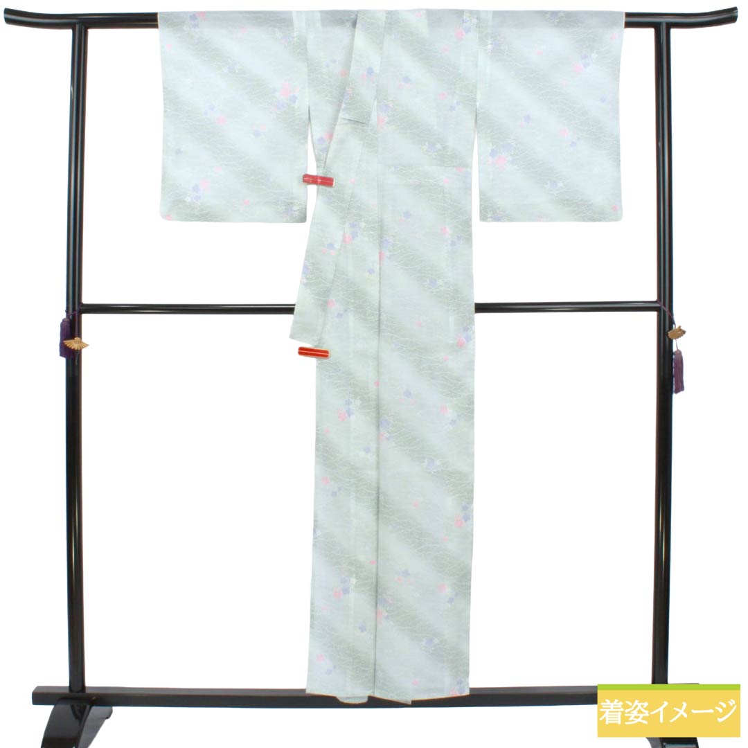夏物 ポリエステル 小紋 Aランク 身丈153.5cm 裄丈62.5cm 青磁色(せいじいろ) 露芝 桜 洗える着物 絽 緑系 1132003373219
