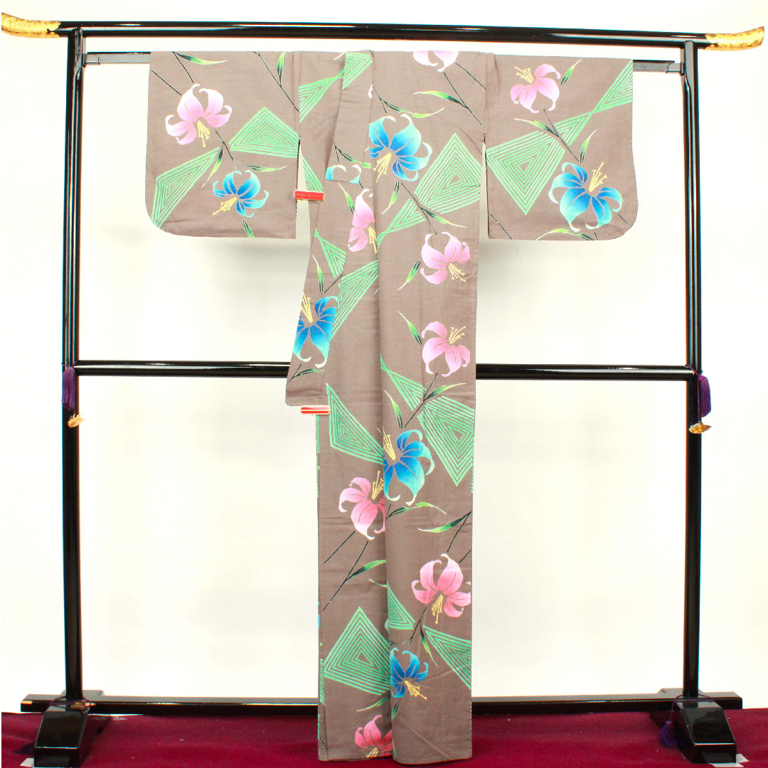 浴衣 消炭色 カサブランカ 幾何学模様 木綿 Sランク 単衣 身丈165.5cm 裄丈71.5cm 茶系 1118002982514