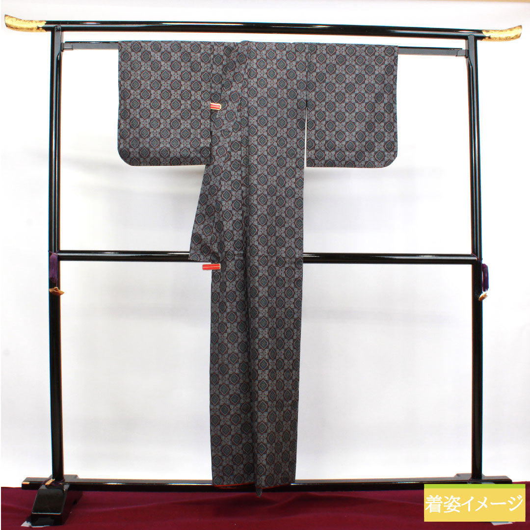 村山大島紬 正絹 身丈153.5cm 裄丈62cm アンサンブル 幾何学模様 Aランク 袷 黒系 1116002973210