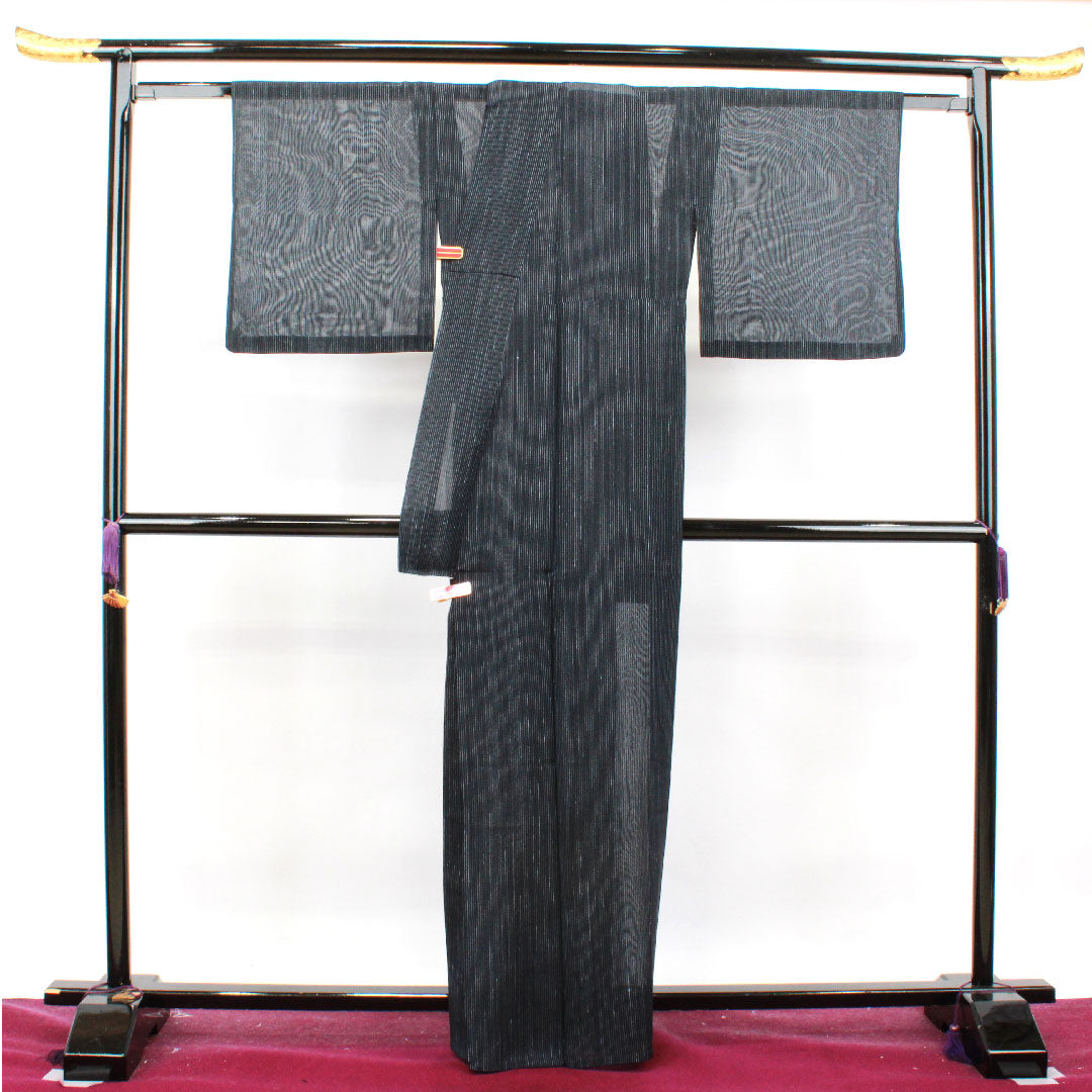 夏物 ポリエステル 紬 身丈163.5cm 裄丈67.5cm 縞 洗える着物 紗 Sランク 黒系 1132001512410