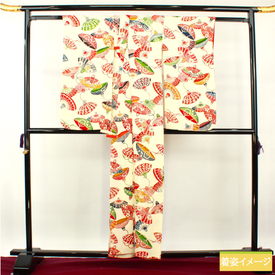 Furisode, pure silk, length 157cm, sleeve length 64cm, lined, milky white, Kyoto Bingata, auspicious motif, small furisode, two-shaku sleeve, A rank, cream color, 1113002003315
