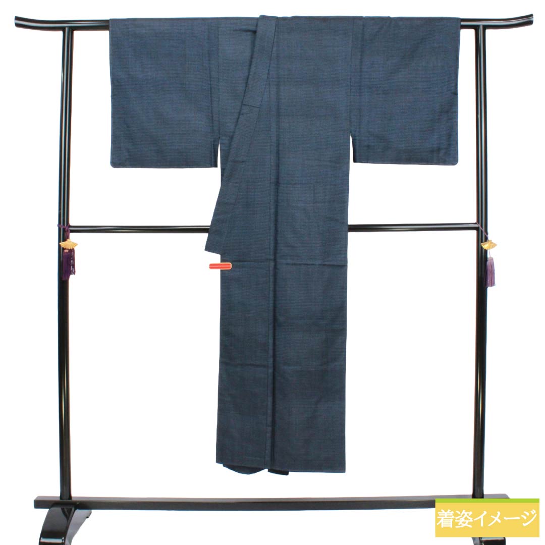男物 正絹 Sランク 身丈144cm 裄丈66.5cm 大島紬 100亀甲 袷 紺系 1119002132418