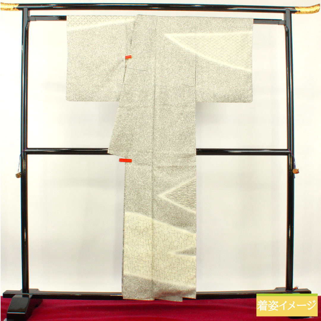 訪問着 正絹 袷 身丈158.5cm 裄丈62cm 絹鼠色 川村久太郎 タタキ染 紬地 抽象模様 Sランク グレー系 1112003842322