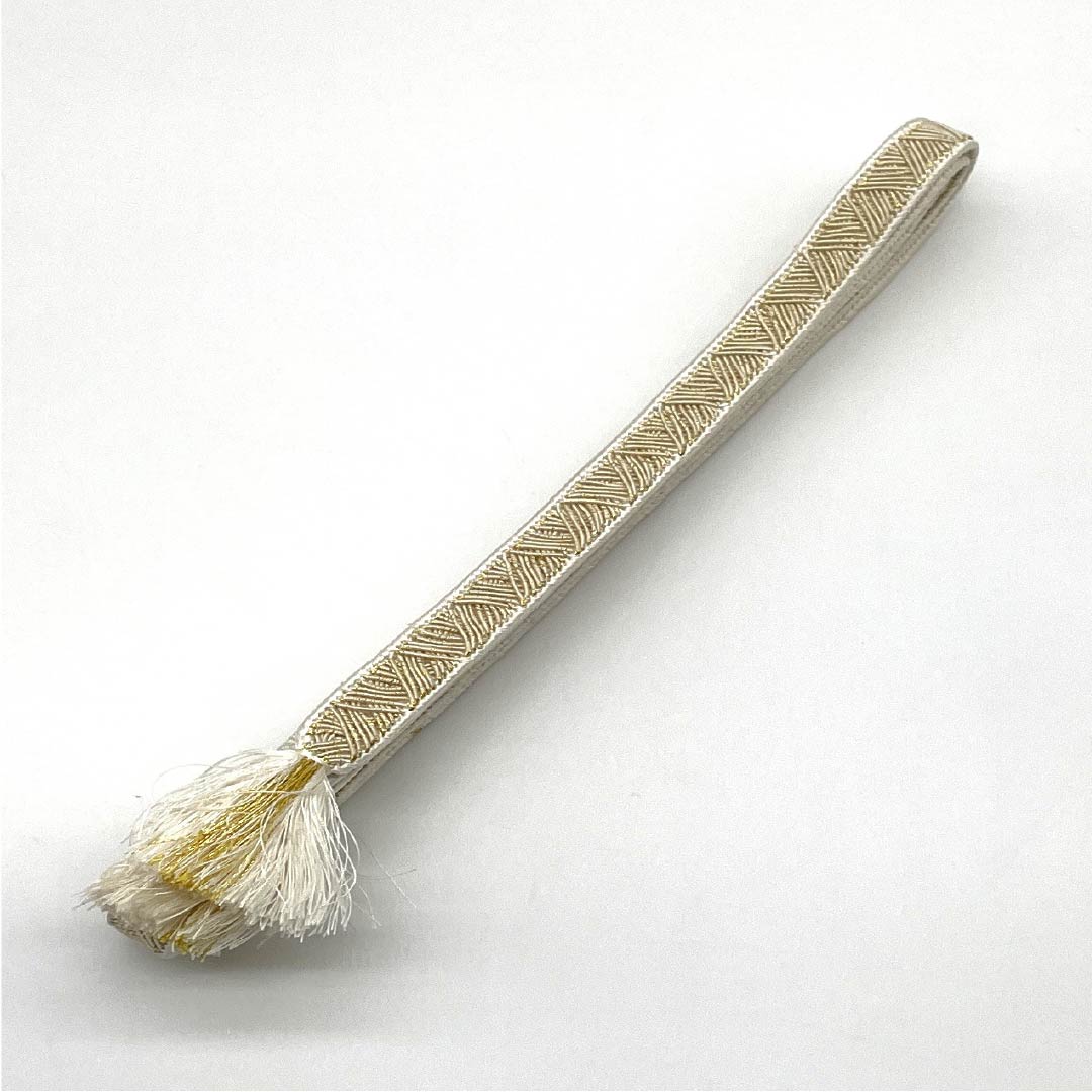 帯締め 正絹 Sランク 白色(しろいろ) 金色 鱗模様 長さ約160.5cm 幅約1.5cm フォーマル 白系 1135004602311