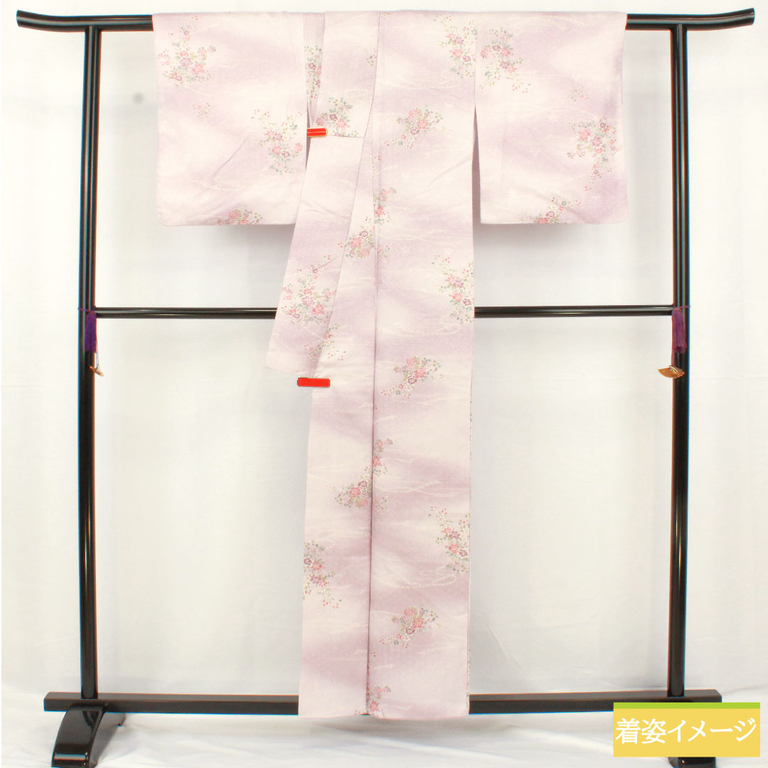 小紋 ポリエステル 身丈157.5cm 裄丈64cm 袷 淡藤色(うすふじいろ) 洗える着物 草花模様 Aランク 紫系 1115004543320