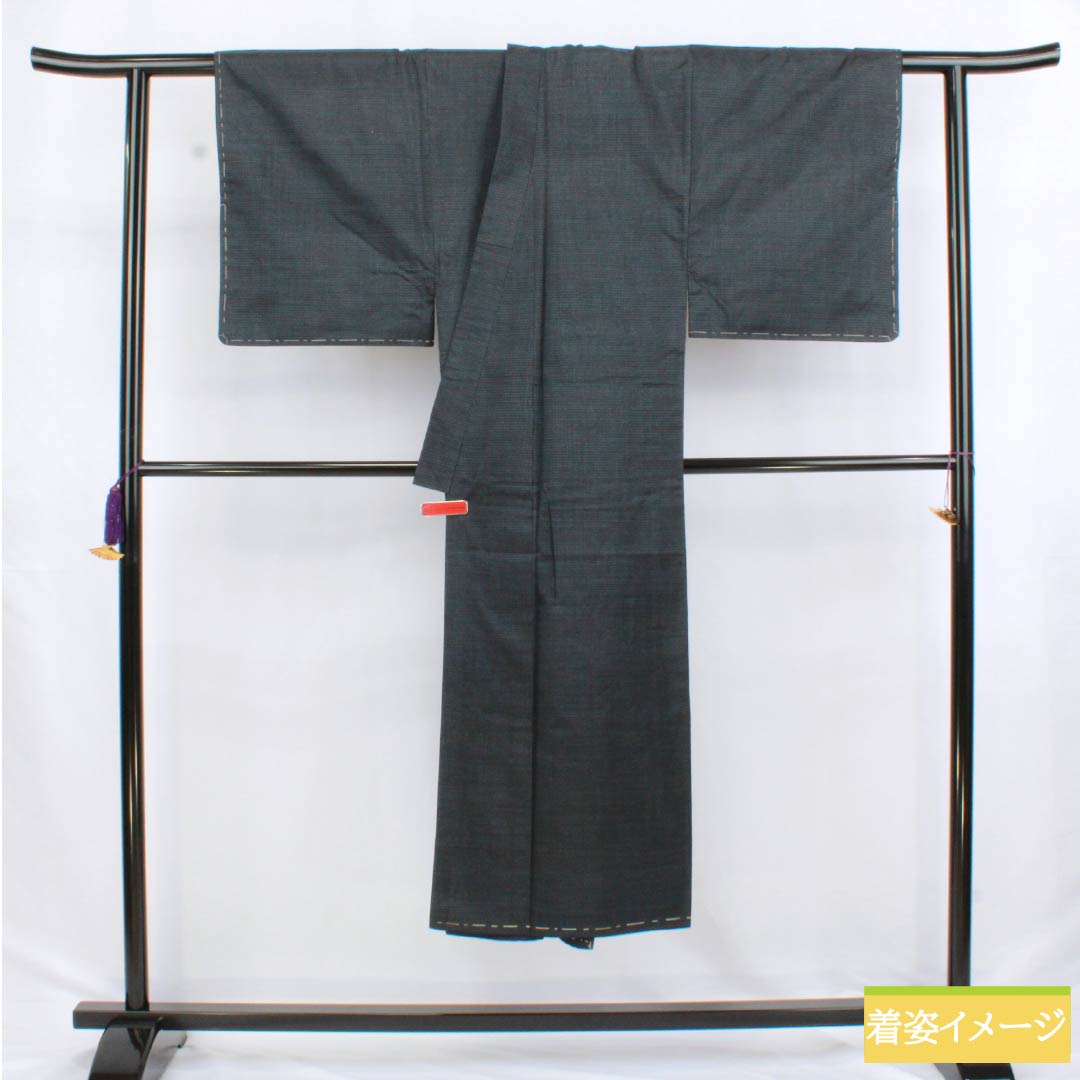 男物 正絹 Aランク 身丈140cm 裄丈67.5cm 大島紬 亀甲 アンサンブル しつけ糸付き 袷 黒系 1119001283410