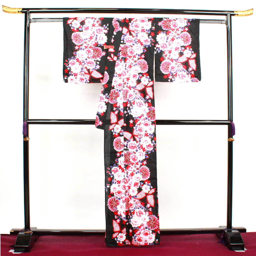 浴衣 菊 桜 蝶 木綿 Sランク 単衣 身丈163cm 裄丈64cm 黒系 1118001522410