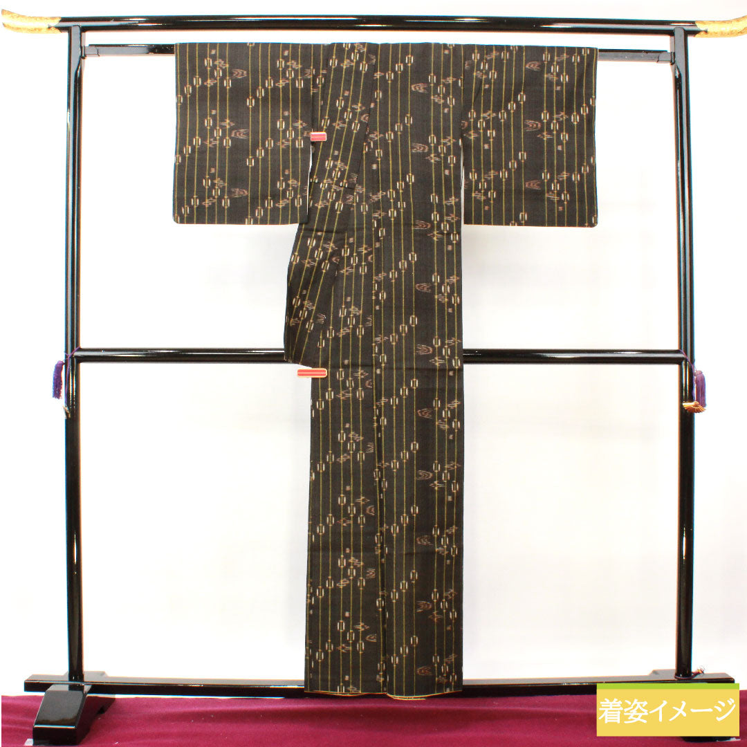 紬 正絹 身丈156.5cm 裄丈63cm 黒鼠色(くろねずいろ) 久米島紬 重要無形文化財 Bランク 袷 茶系 1116003504314