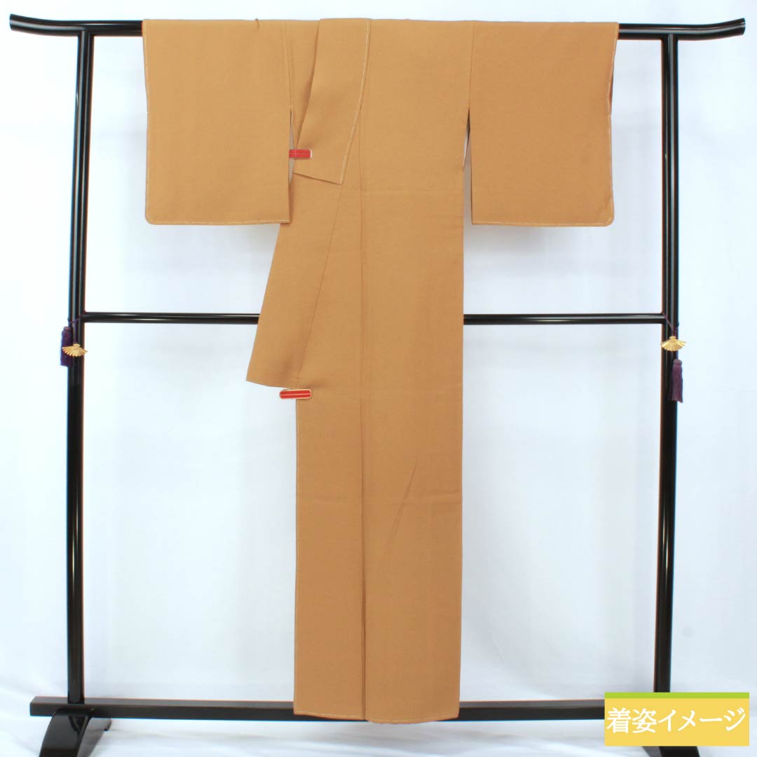 Solid-colored silk kimono, S-rank, length 153.5cm, sleeve length 60.5cm, orange-brown color, one crest, five-three paulownia pattern, pearl-tone finish, lined, orange-toned, product number 1114002452226