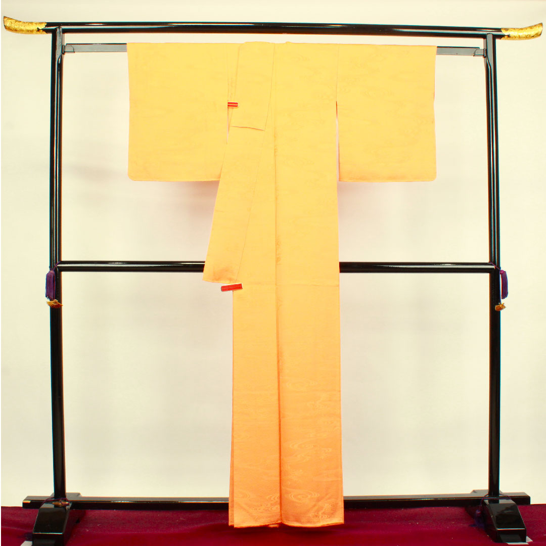 Plain color, pure silk, red shishi color, flowing water, different hawk feathers, length 161.5cm, sleeve length 64.5cm, lined, A rank, vermilion, 1114000823416