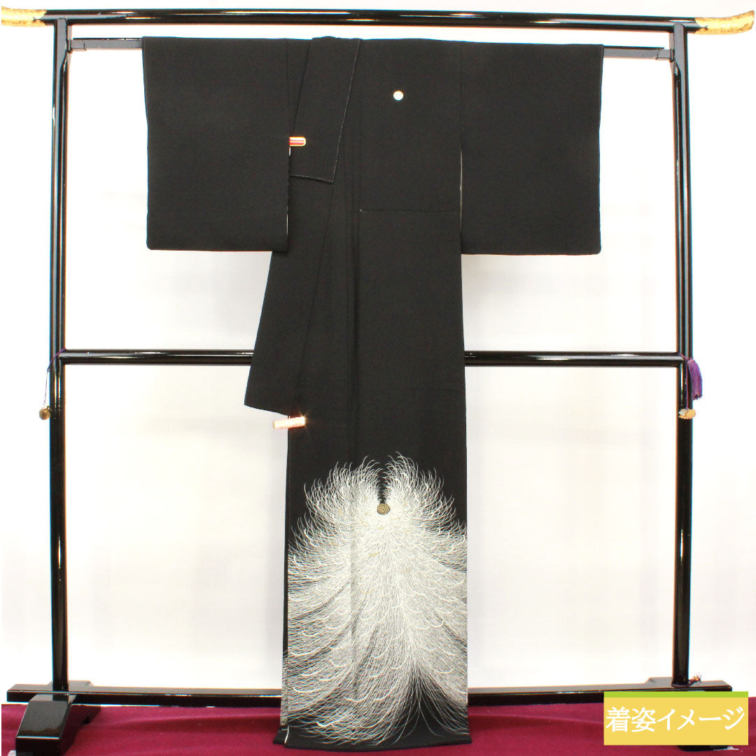 黒留袖 正絹 身丈167cm 裄丈67cm 袷 手描き友禅 菊 五つ紋 三ツ割片喰 Sランク 五つ紋 黒系 1111001282510